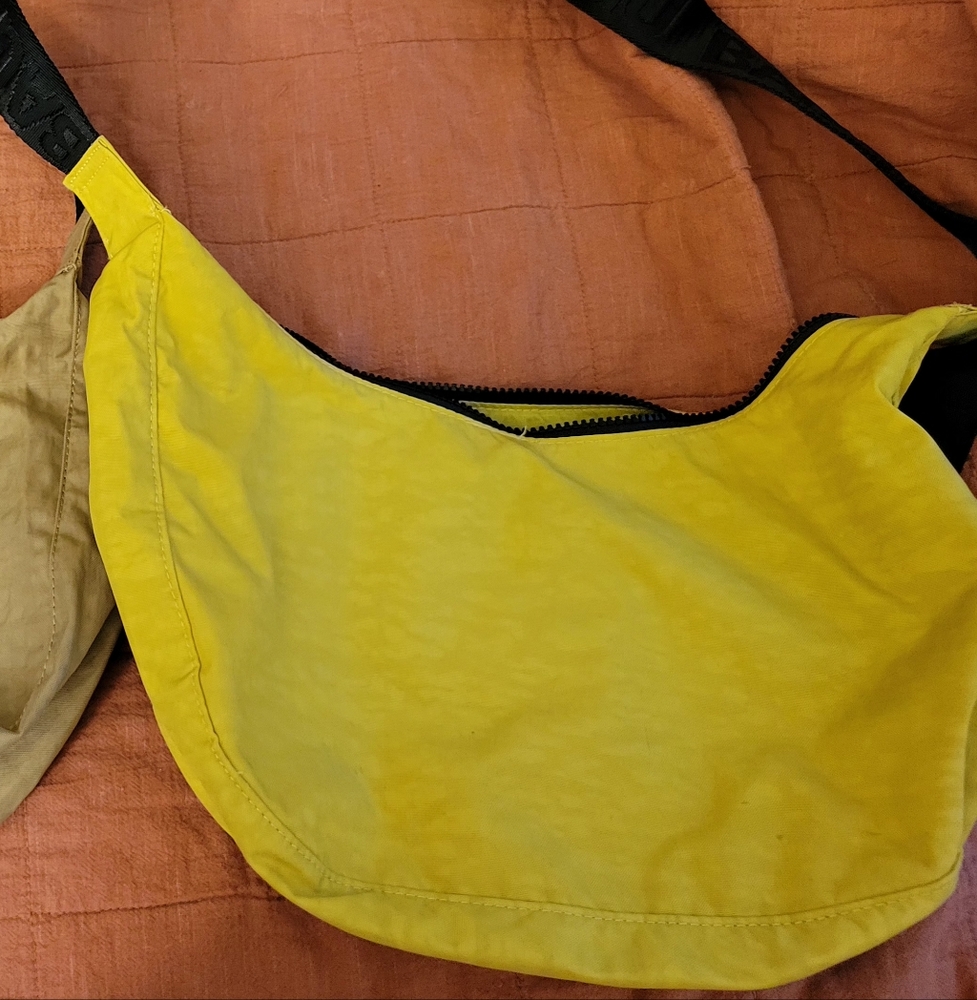 BAGGU Sour Medium Crescent